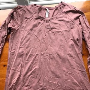 Lululemon long sleeve shirt